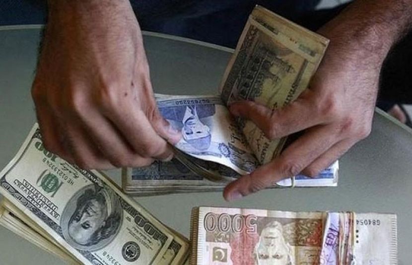 حکومت نے کمرشل بینکوں سے 467 ارب روپے قرضہ لے لیا۔
