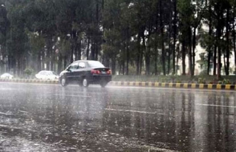 این ڈی ایم اے نے آئندہ 12 سے 24 گھنٹوں کے دوران گرج چمک کے ساتھ بارش اور ژالہ باری کا الرٹ جاری کر دیا