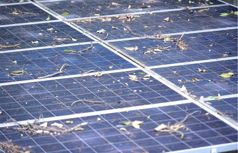 سولر پینل کی صفائی کے چند آسان طریقے