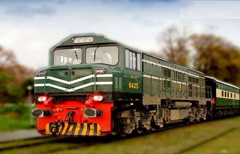 پاکستان ریلوے نے ٹرینوں کے کرایوں میں کمی کا اعلان کردیا