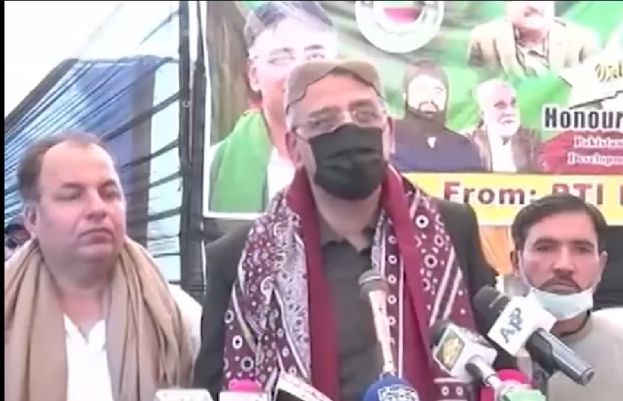 عمران خان کو احساس ہے بھوک کیا چیز ہوتی ہے، اسد عمر