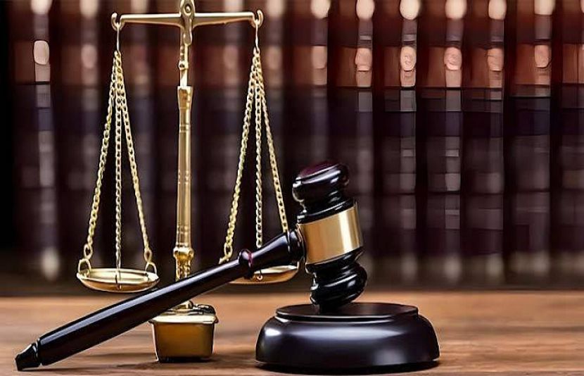 عدالت نے سابق وزیراعظم کو 15 سال قید کی سزا سنا دی