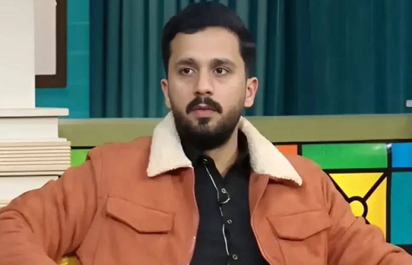 پاکستانی سوشل میڈیا سٹار رجب بٹ ایک بار پھر خبروں کی زینت بن گئے