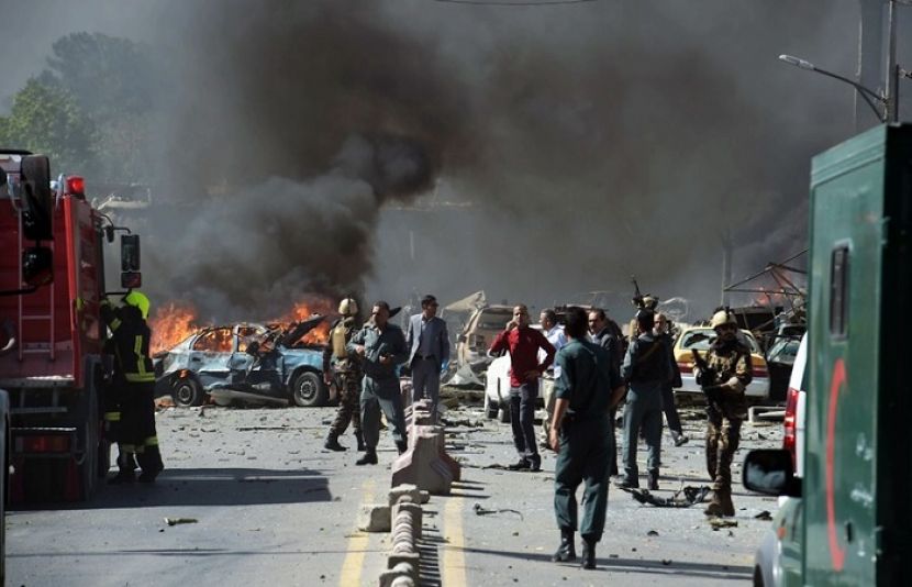 افغانستان میں گورنر ہاؤس پر راکٹ حملہ