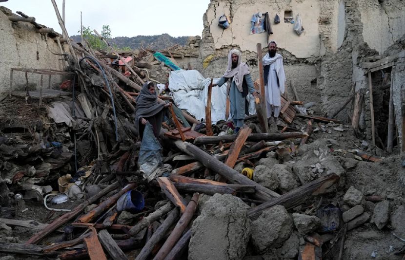 افغانستان میں زلزلے نے بڑی تباہی مچا دی ہے، اموات کی تعداد 2000 سے تجاوز کر گئی۔