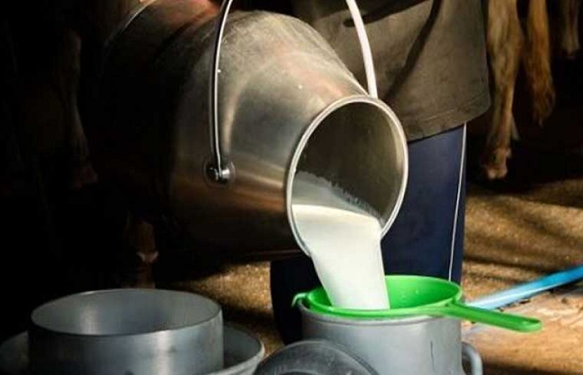 دودھ کی قیمت میں فی لیٹر 20 روپے اضافہ کر دیا گیا