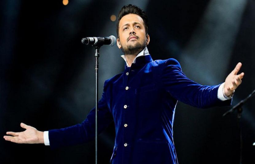 معروف گلوکار عاطف اسلم