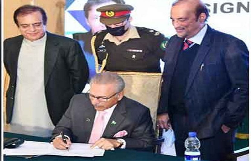 انتخابی اصلاحات پر صدر ڈاکٹر عارف علوی نے دستخط کردیے