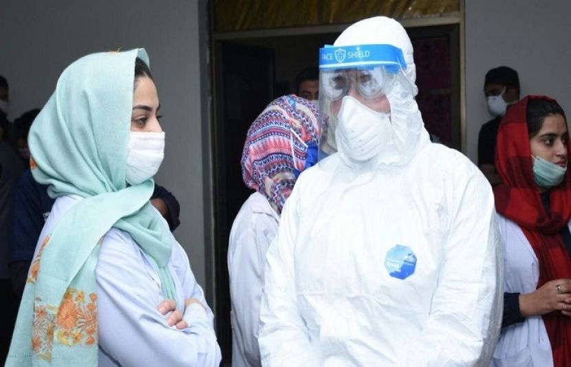 بیرون ملک سے کراچی آنے والے مزید 2 شہریوں میں کورونا وائرس کی تشخیص ہوئی ہے۔
