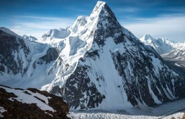 براڈ پیک پر برفانی تودے تلے دبنے والے 4 کوہ پیماؤں کی لاشیں مل گئیں