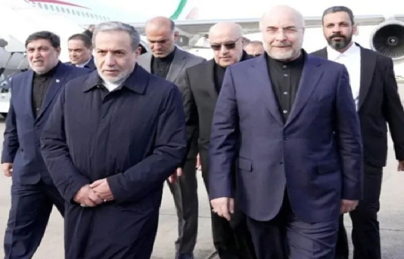 ایرانی وزیر خارجہ عباس عراقچی، پارلیمان کے اسپیکر محمد باقر قالیباف اور مرکزی بینک کے گورنر کے ہمراہ قطر پہنچ گئے