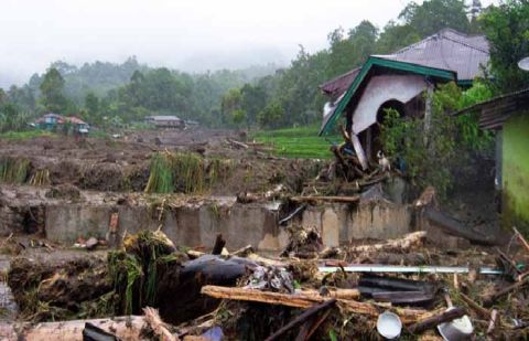 تھائی لینڈ، انڈونیشیا اور سری لنکا میں سیلاب نے تباہی مچا دی، 256 افراد ہلاک