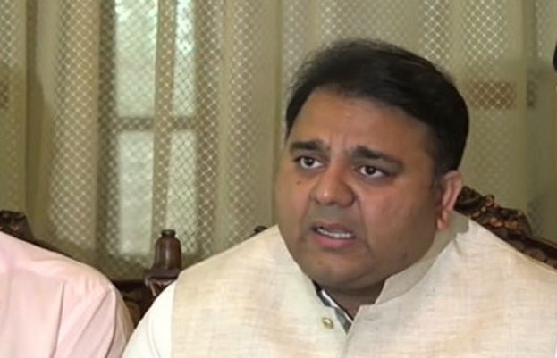 عدالتوں کا مکمل احترام کرتے ہیں، پاکستان میں عدالتیں آزاد ہیں: فواد چوہدری 