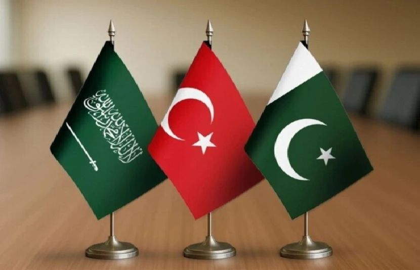 پاکستان، سعودی عرب اور ترکیہ کے درمیان مکہ میں طے پانے والے مشترکہ دفاعی معاہدے کے تحت پہلا اجلاس کل استمبول میں ہوگا