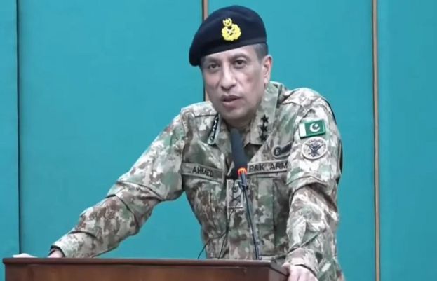 ڈی جی آئی ایس پی آر کا کنیرڈ کالج فار وومن یونیورسٹی کا دورہ، اساتذہ اور طالبات سے گفتگو