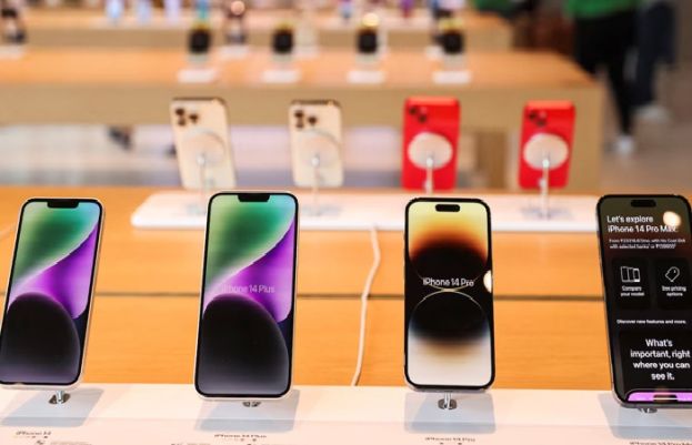 ایپل آئی فونز