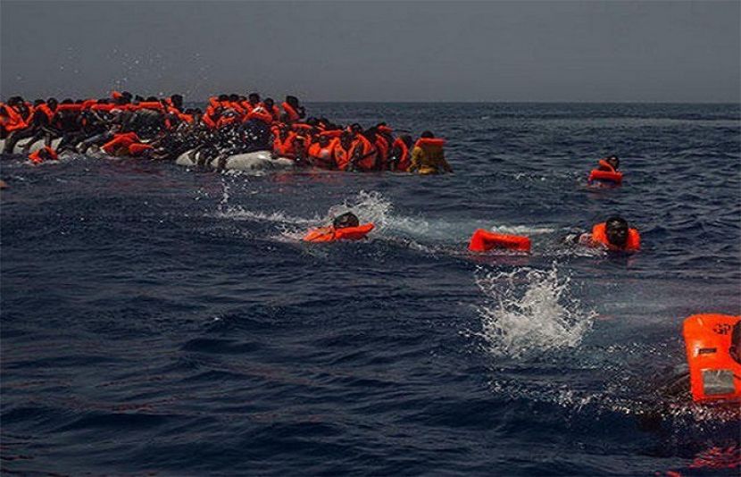  بحیرہ روم میں مہاجرین کی کشتی ڈوبنے سے 117 افراد لاپتا