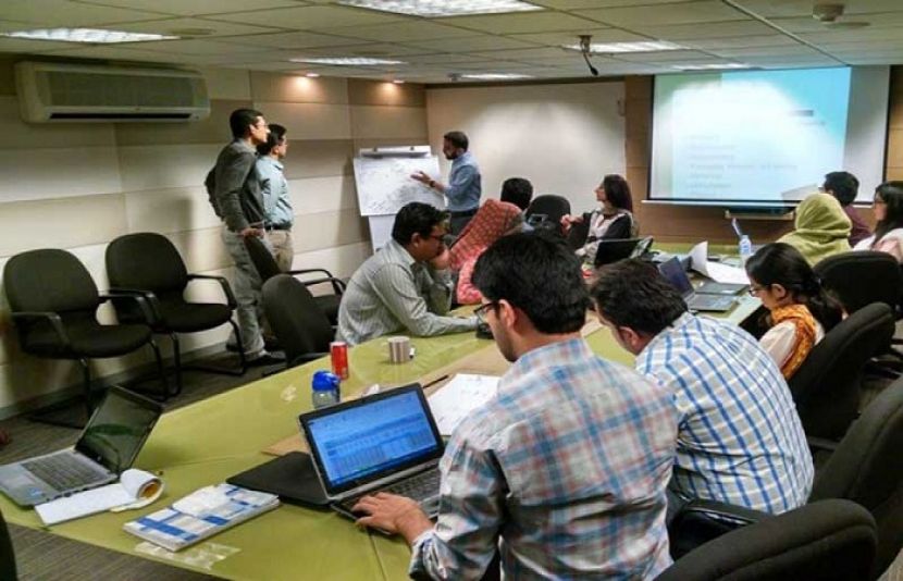 کورونا وائرس، حکومت نے سرکاری ملازمین کو خوشخبری سنا دی