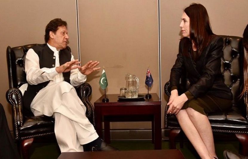 وزیر اعظم عمران خان نے نیوزی لینڈ کی وزیراعظم جیسنڈا آرڈرن سے ملاقات کی۔