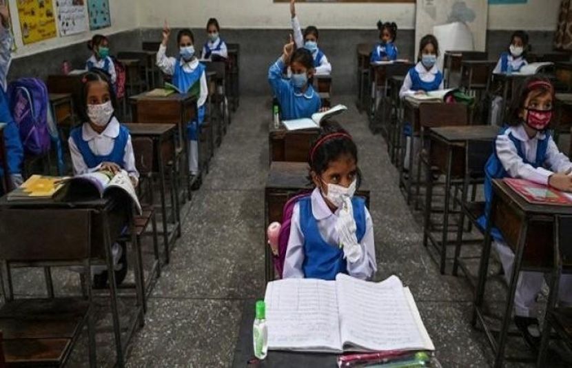 حکومت سندھ کا تعلیمی اداروں میں کورونا ویکسی نیشن مراکزبنانے کا فیصلہ 
