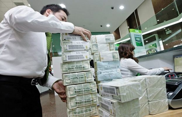 اوپن کرنسی مارکیٹ میں پاکستانی روپے کے مقابلے میں امریکی ڈالر اورچینی یوآن کی قیمت میں استحکام