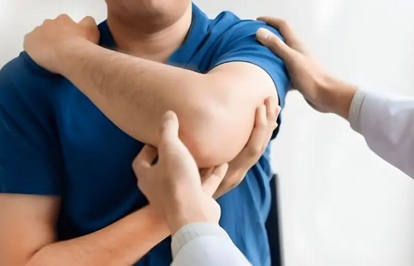 کندھے کے سخت اور محدود حرکت کے لیے یہ ورزشیں فائدہ مند ثابت ہو سکتی ہیں