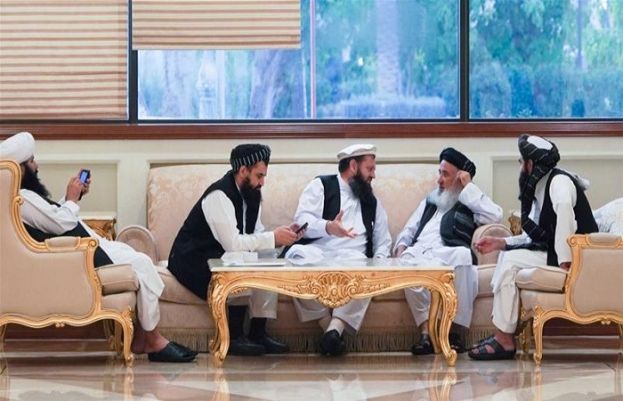 ملا عبدالغنی برادر کی قیادت میں پاکستان پہنچنے والے طالبان کے وفد نے افغان مفاہمتی عمل کے لیے امریکہ کے نمائندہ خصوصی زلمے خلیل زاد سے ملاقات پر آمادگی ظاہر کردی