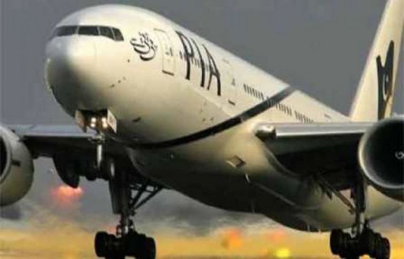 جدہ جانے والے قومی ائیرلائن کے طیارے کے انجن میں ٹیک آف کرتے ہی آگ لگ گئی