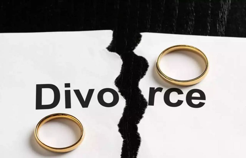27 سال سے بیوی کو طلاق دینے کا خواہشمند شوہر ایک بار پھر ناکام