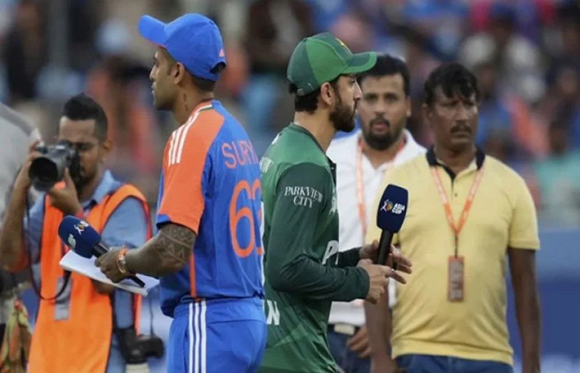 ایشیا کپ میں پاکستان اور بھارت کے کھلاڑیوں کے تعلقات میں ٹینشن برقرار