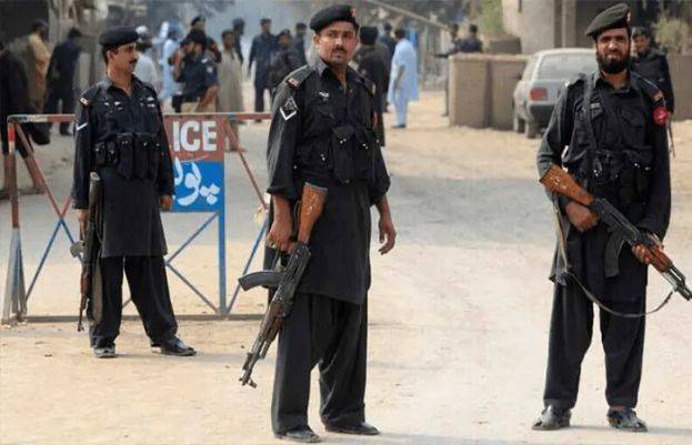 بنوں کے علاقے مزانگہ پردہ میں پولیس چوکی پر دہشت گردوں کا حملہ سیکیورٹی فورسز کی بروقت کارروائی کے باعث ناکام بنا دیا گیا