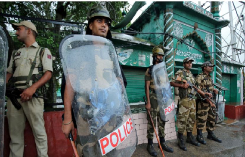 مقبوضہ کشمیرمیں بھارتی فورسز آئمہ مساجد کو بھی گرفتار کررہی ہے