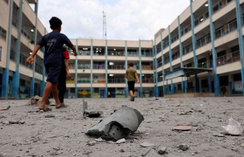 اسرائیلی فوج کا نصیرت کیمپ میں اسکول پر حملہ، بچوں سمیت 32 فلسطینی شہید