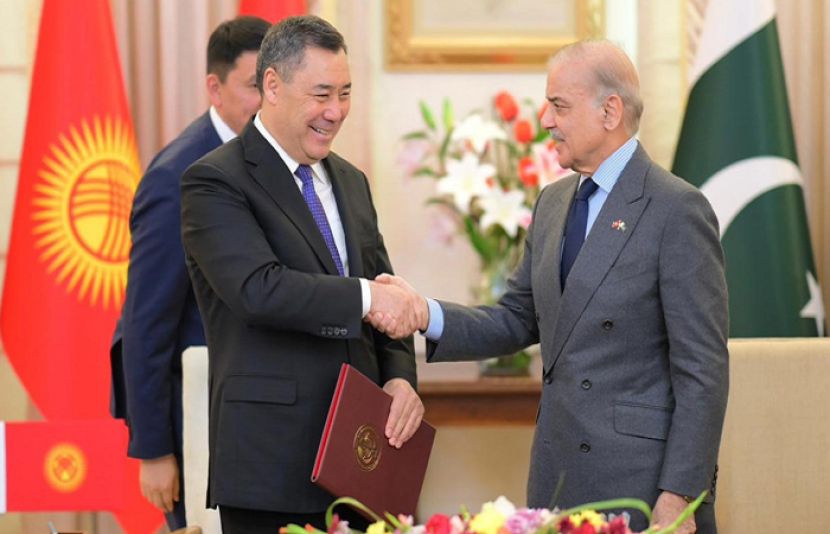 وزیراعظم شہباز شریف کی کرغزستان کے صدر سے ملاقات، دوطرفہ تجارت اور سرمایہ کاری کو بڑھانے پراتفاق