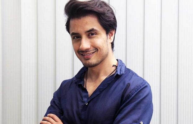 علی ظفر کے لیے امریکا میں ’’پرائیڈ آف پاکستان‘‘ کا ایوارڈ