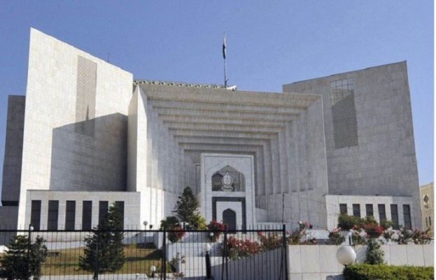 جسٹس منیب اختر نے سپریم کورٹ کے جج کے عہدے کا حلف اٹھا لیا