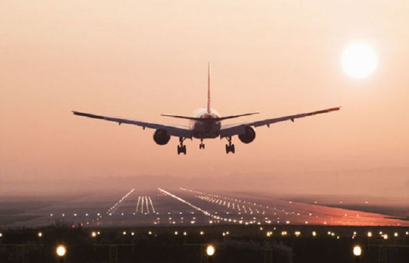 سری لنکن ائیرلائن کی خصوصی پرواز کے ذریعے 51 پاکستانی کراچی پہنچ گئے