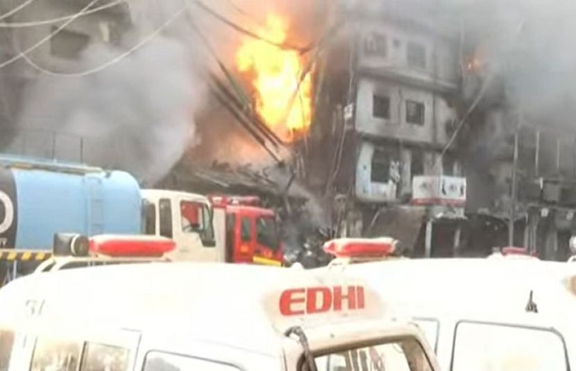 پلازہ میں آگ