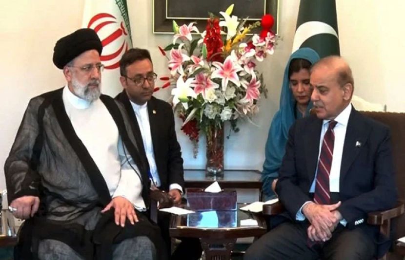 ایرانی صدر ابراہیم رئیسی کی وزیراعظم شہباز شریف سے ملاقات