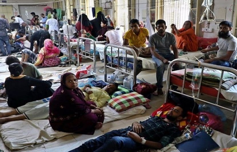 بنگلادیش میں ڈینگی سے مرنے والے افراد کی تعداد 900 تک پہنچ گئی