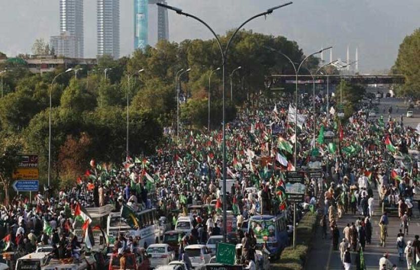 اسلام آباد اور راولپنڈی میں مذہبی جماعت کے ممکنہ احتجاج کے پیش نظر سیکیورٹی انتظامات مزید سخت کر دیے گئے ہیں