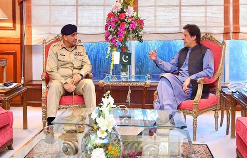 وزیراعظم عمران خان اور آرمی چیف جنرل قمر جاوید باجوہ کے مابین ملاقات ہوئی ہے