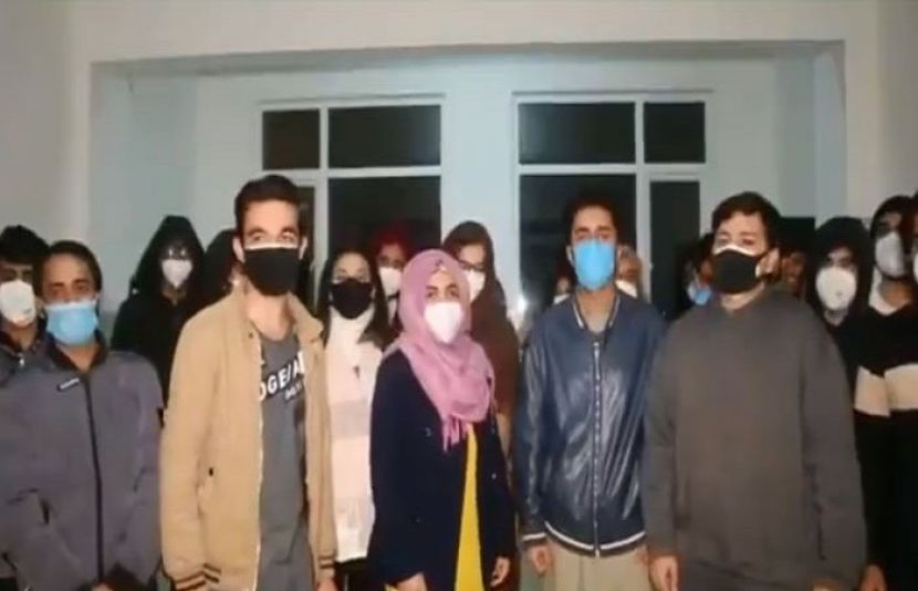 ہم تنہا ہو کر رہ گئے، چین کے شہر ووہان میں پھنسے پاکستانی طالبعلموں کا ویڈیو بیان بھی سامنے آ گیا