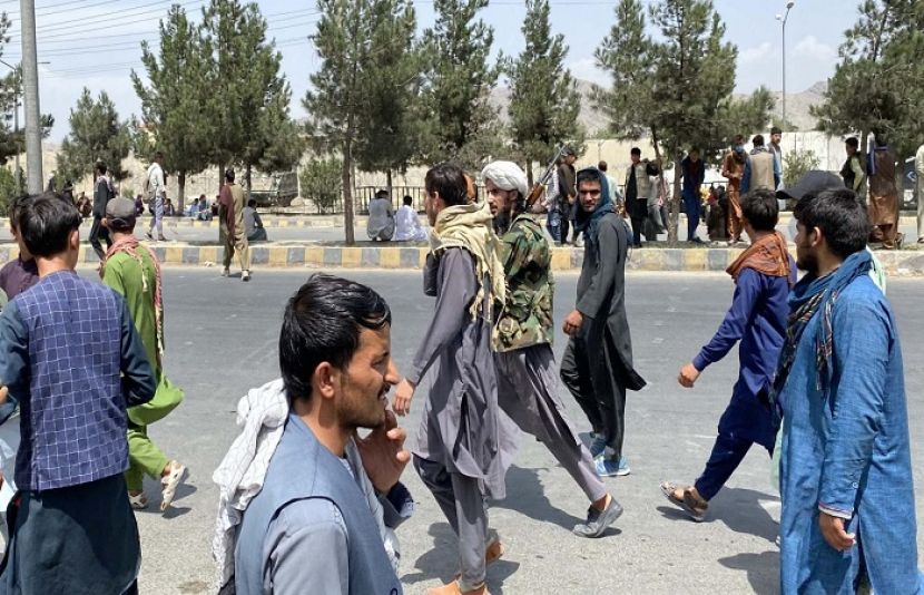 طالبان حکومت نے بغیر داڑھی والے سرکاری ملازمین کو کام سے روک دیا