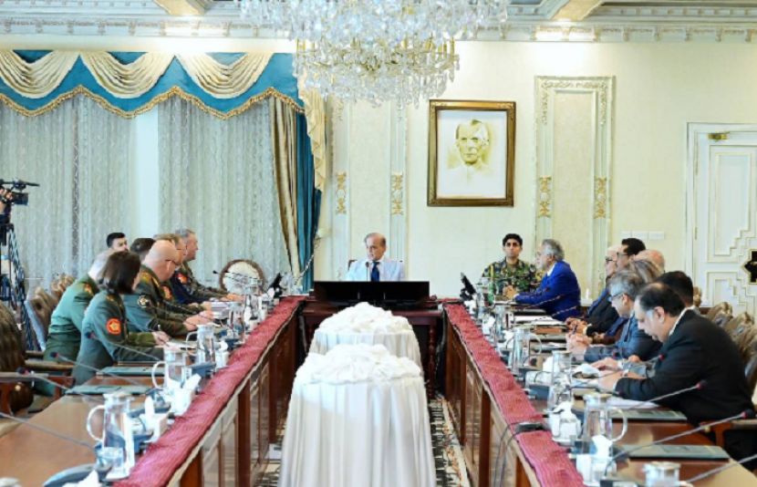 وزیرِ اعظم شہباز شریف سے بیلا روس کے وزیر داخلہ ایون کبراکوو نے وفد کے ہمراہ اسلام آباد میں ملاقات