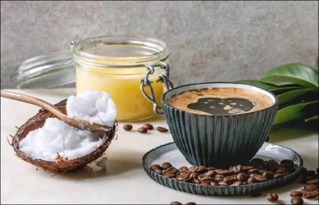 مغرب میں یہ کافی، بغیر نمک مکھن اور ناریل کے تیل سے بنائی جاتی ہے