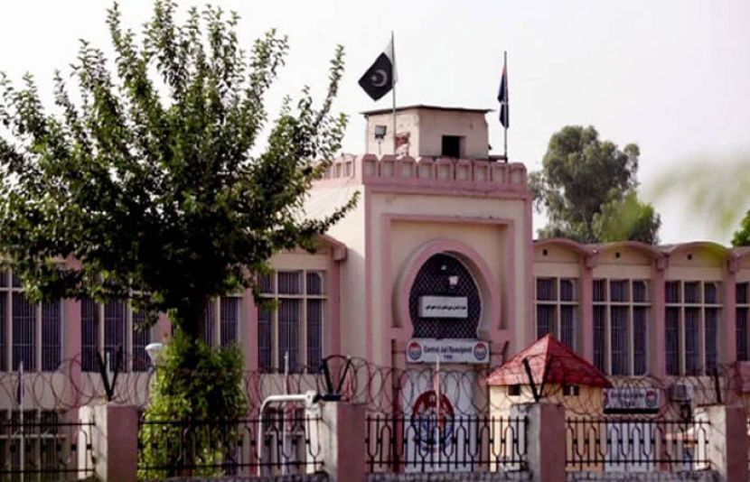 امریکی سفارتخانے کے تین رکنی وفد نے اڈیالہ جیل میں قید امریکی شہری سے ملاقات کی