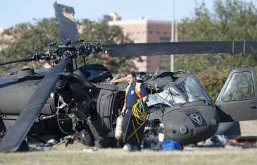 امریکی ہیلی کاپٹر گر کر تباہ