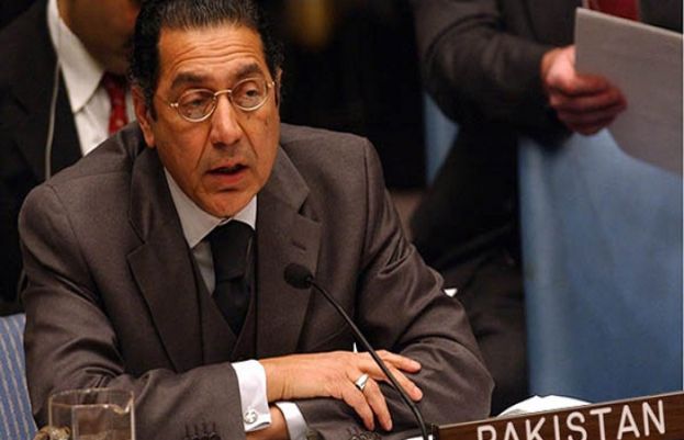 ہمیں کورونا ویکسین کی فراہمی سب کیلئے یقینی بنانی ہوگی، منیر اکرم