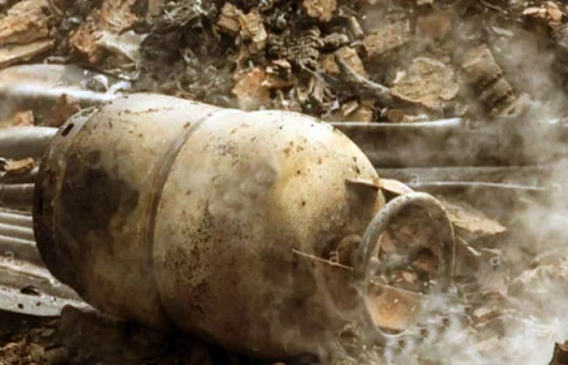 اسلام آباد کے تھانہ شمس کالونی کی حدود میں ایک گھر میں گیس لیکج کے باعث زور دار دھماکا ہوا